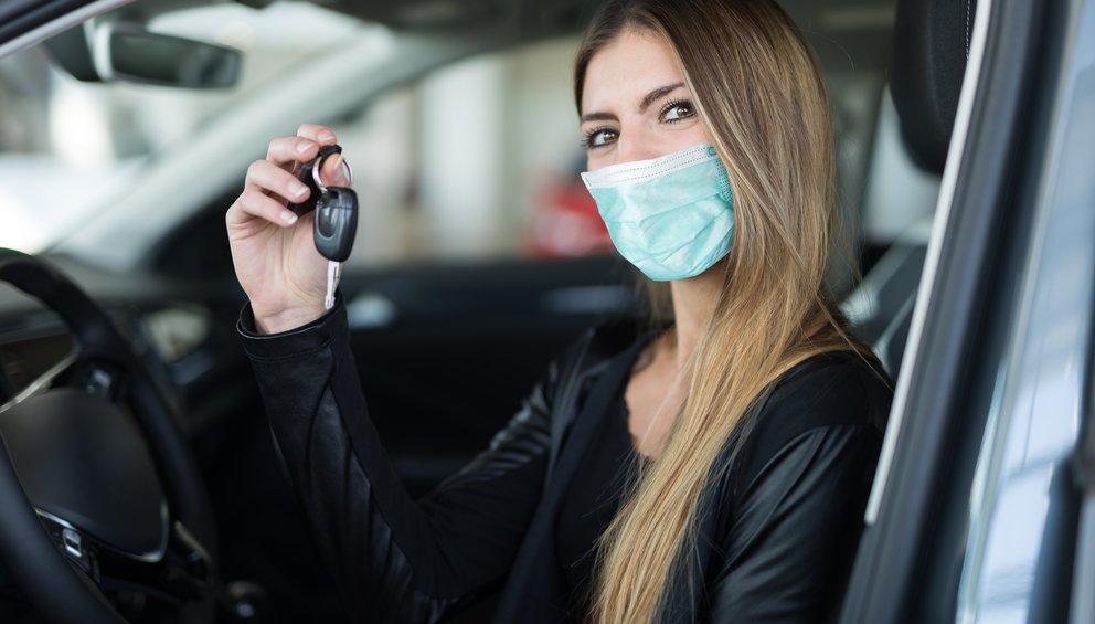 Důsledky koronaviru: pětina lidí hledá levnější auto, nejčastěji o více než 50 000 Kč