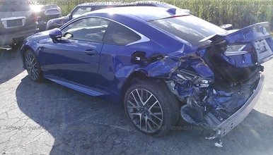 Lexus, který údajně nikdy neboural, má za sebou čtyři poškození