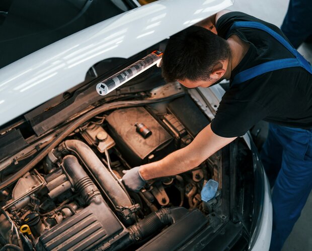 Termostat v autě: Jak funguje a jak poznat jeho závadu