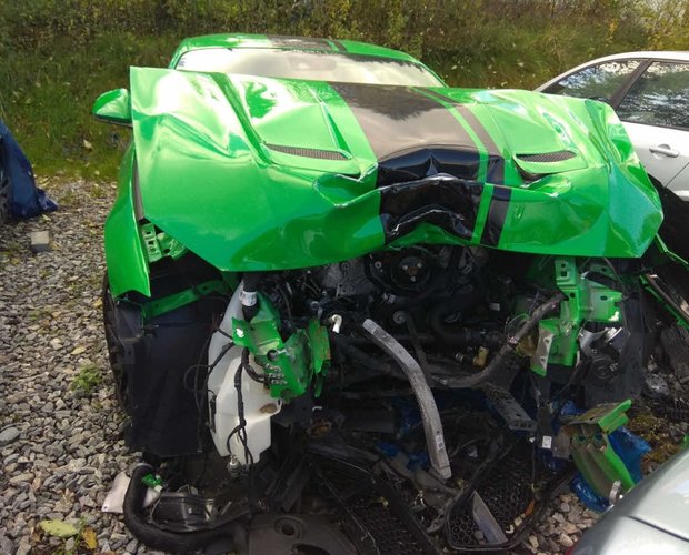 Mustang GT se zastavil o sloup, za pár měsíců byl zase jako nový