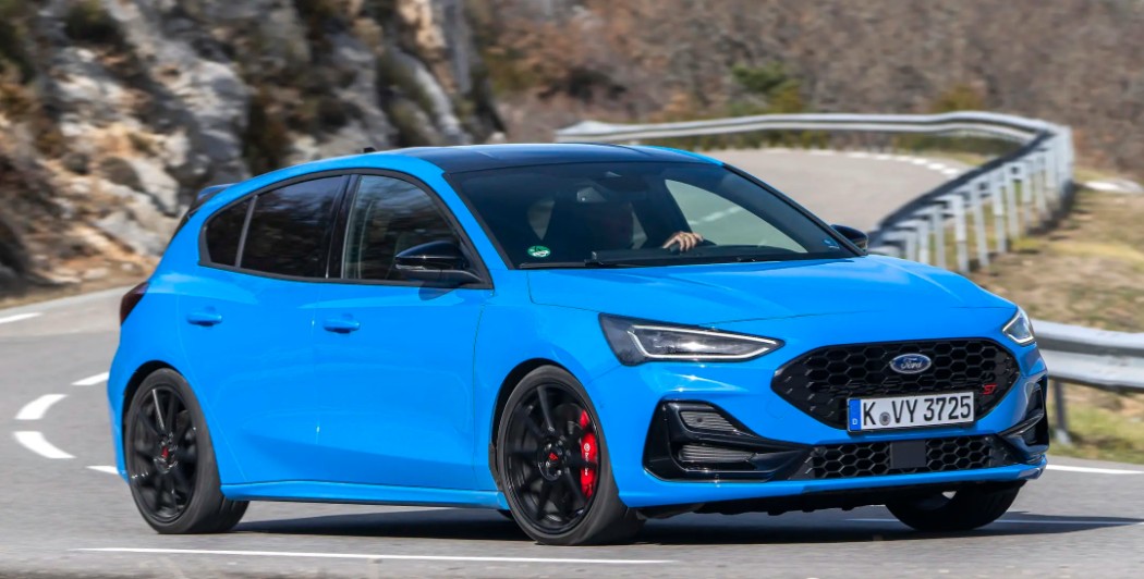 Ford_Focus_ST_Cebia