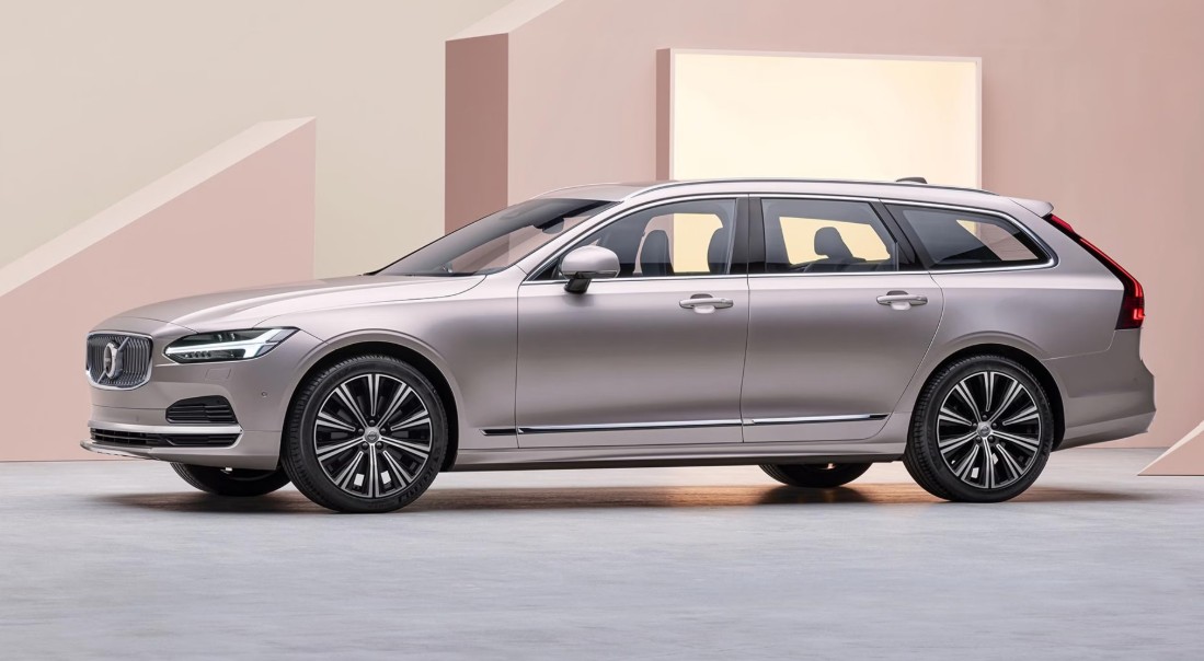 Volvo_V90_Cebia