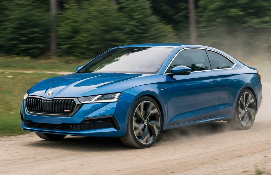 Skoda_Octavia_IV_Coupe_Cebia