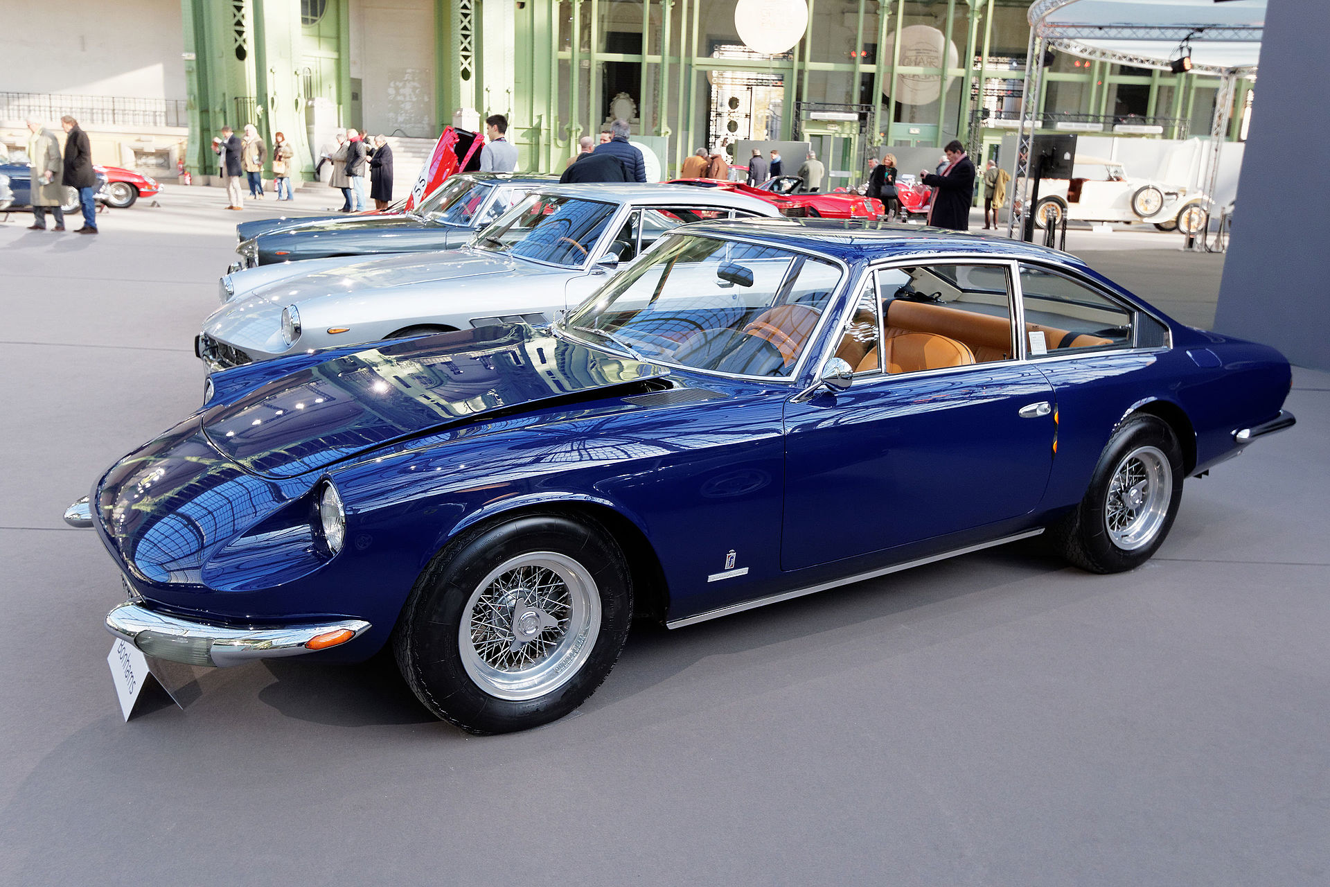 Paris_-_Bonhams_2015_-_Ferrari_365_GT_2+2_Coupé_-_1968_-_002